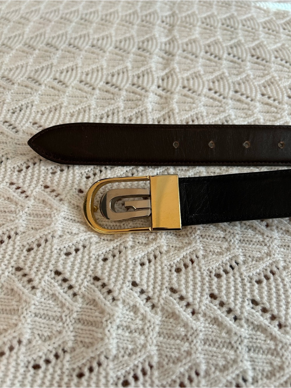 Vintage Gucci Black Leather Belt Two-Tone Gold Silver G Buckle Good Condition